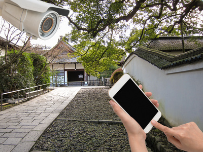 Benefits of Connecting Your Security Cameras to Your Smartphone