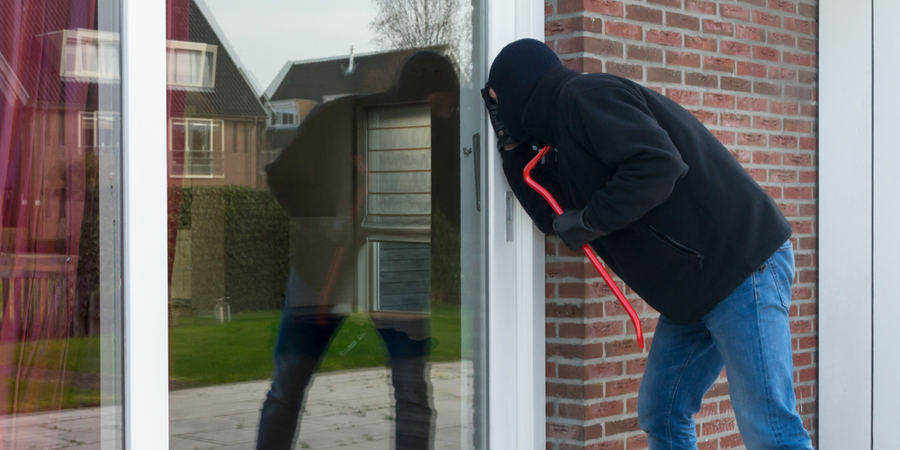 How Do Thieves Select A Home To Rob?